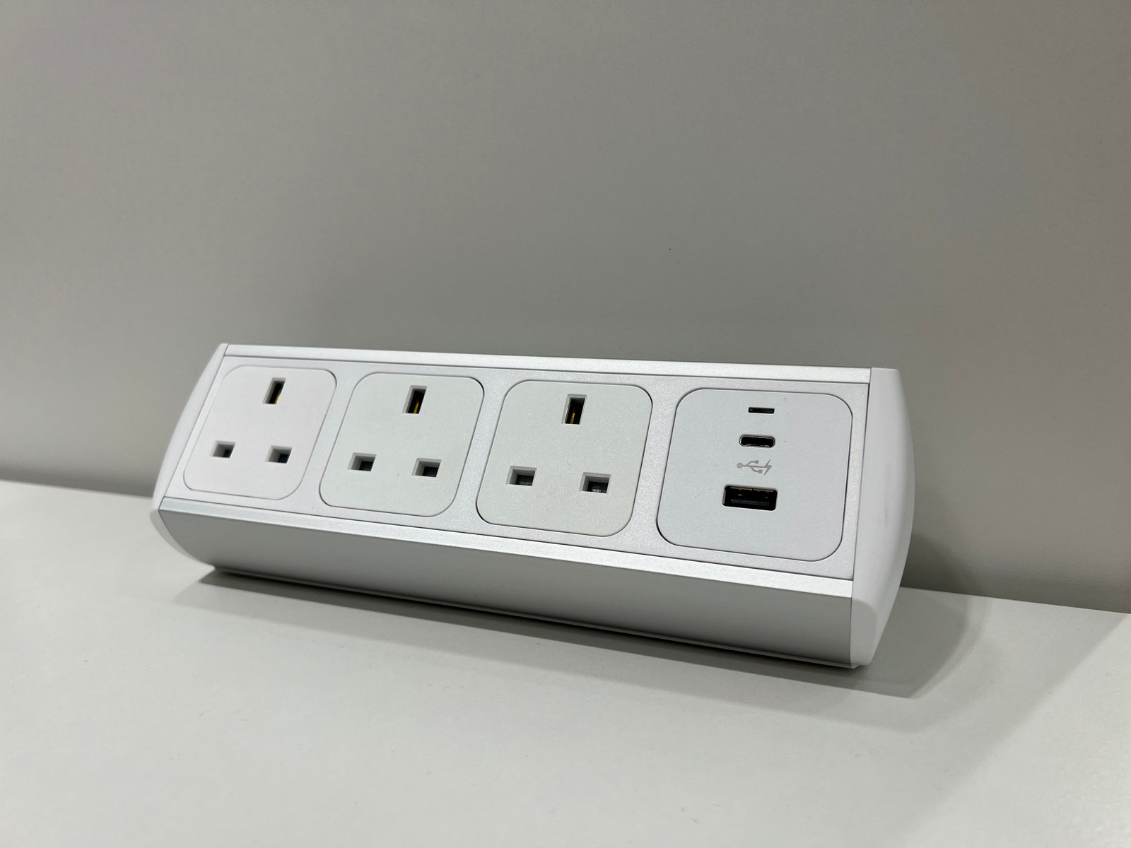 AH Meyer Leaf Desktop Power Extension