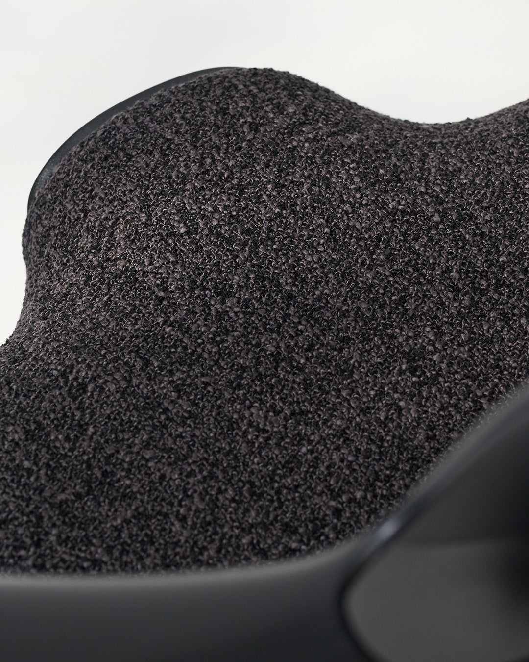 HÅG Capisco Puls 8020 Design Collection - Black ZERO by Kvadrat